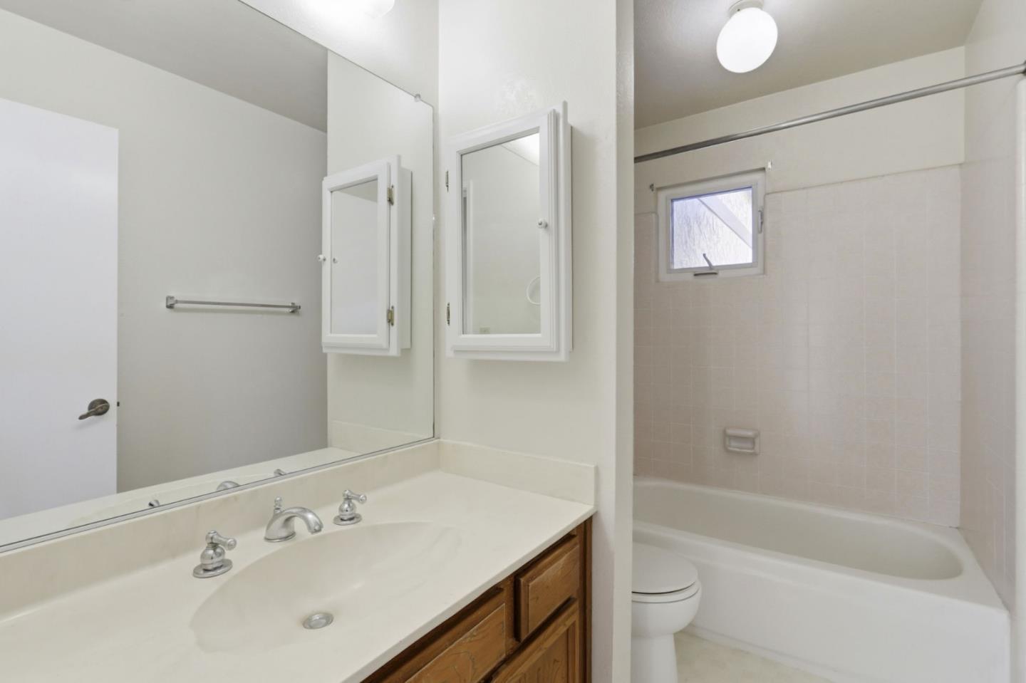 Detail Gallery Image 15 of 32 For 117 El Olivar, Los Gatos,  CA 95032 - 3 Beds | 2/1 Baths