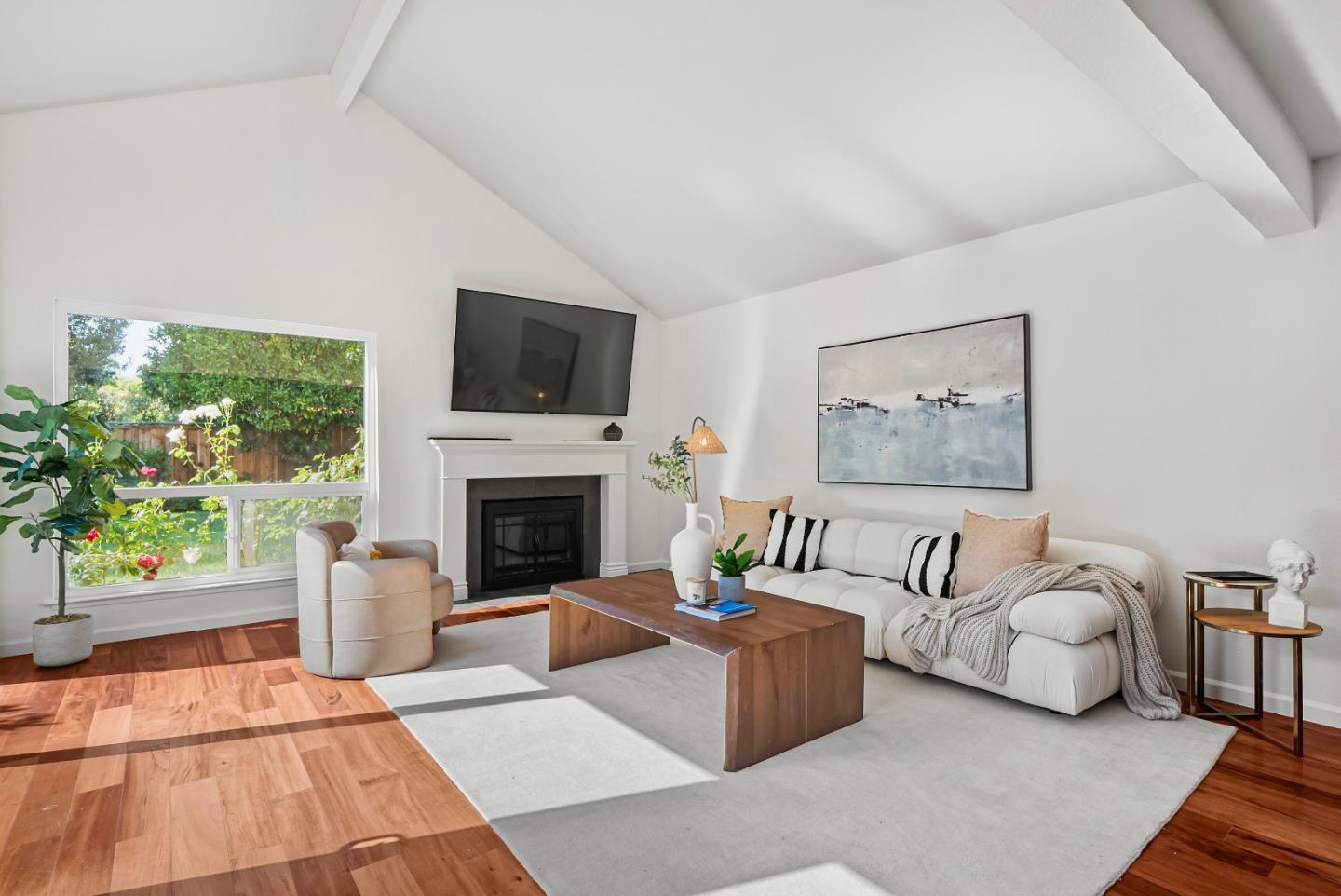 Detail Gallery Image 8 of 38 For 2598 Mabury Sq, San Jose,  CA 95133 - 3 Beds | 3 Baths