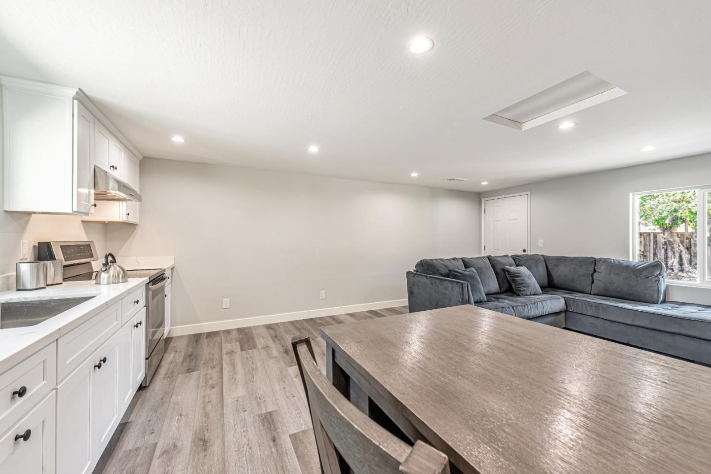 Detail Gallery Image 9 of 14 For 320 Battle Dance Dr, San Jose,  CA 95111 - 4 Beds | 2 Baths