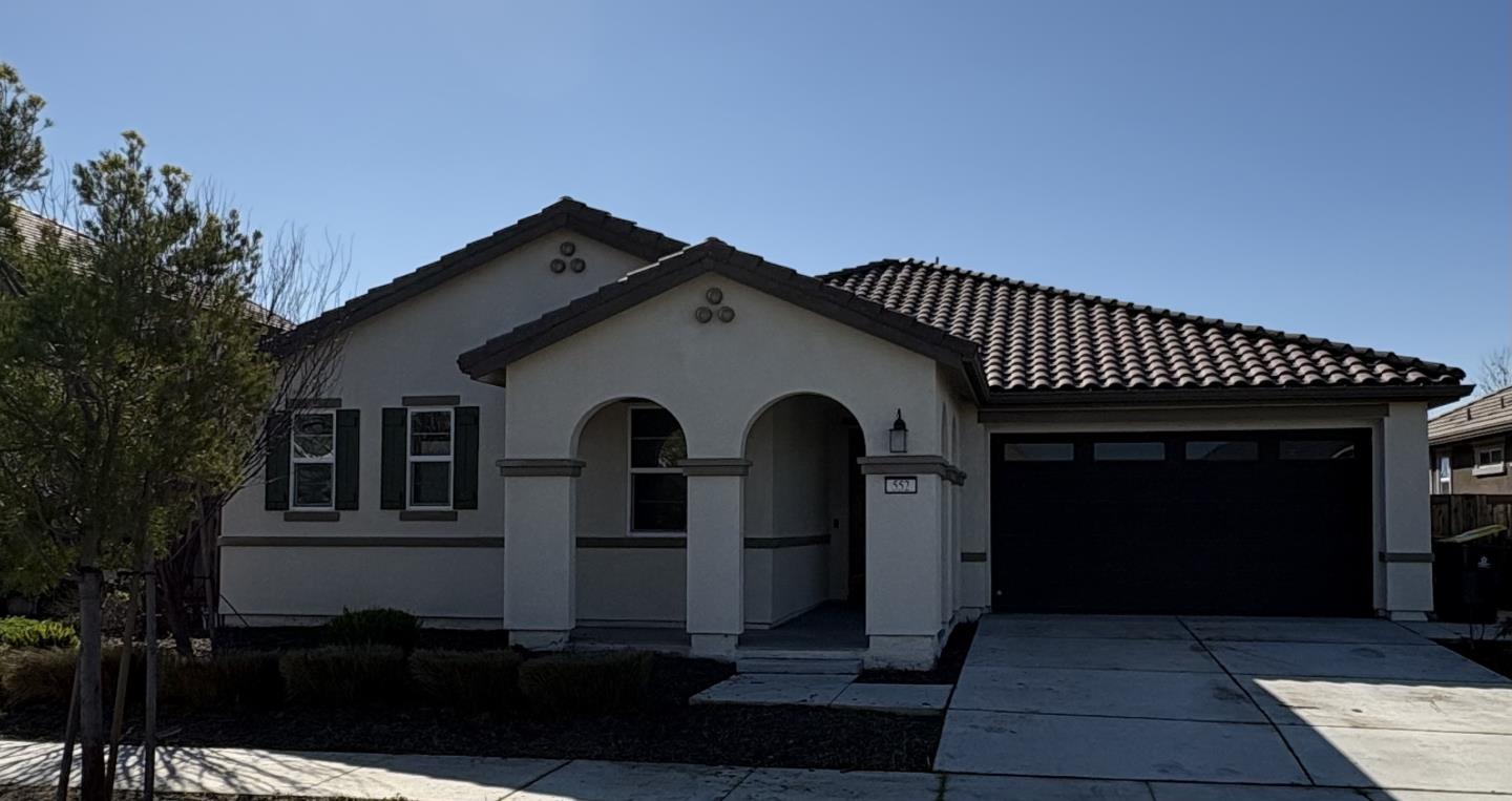 Front Image Thumbnail for ML82031666