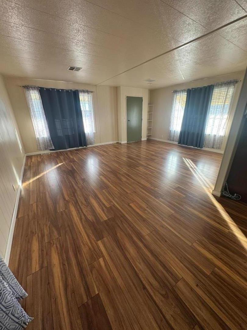 Detail Gallery Image 2 of 6 For 55 San Juan Grade Road #18,  Salinas,  CA 93906 - 2 Beds | 1 Baths