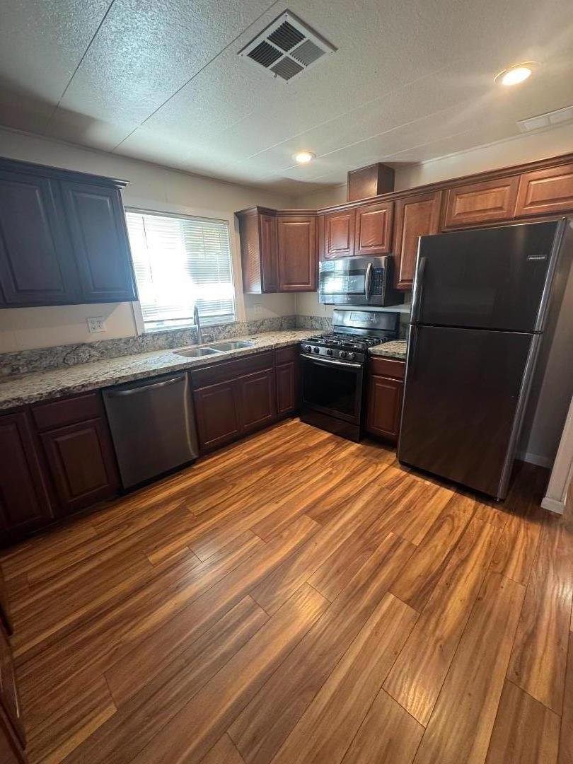 Detail Gallery Image 5 of 6 For 55 San Juan Grade Road #18,  Salinas,  CA 93906 - 2 Beds | 1 Baths