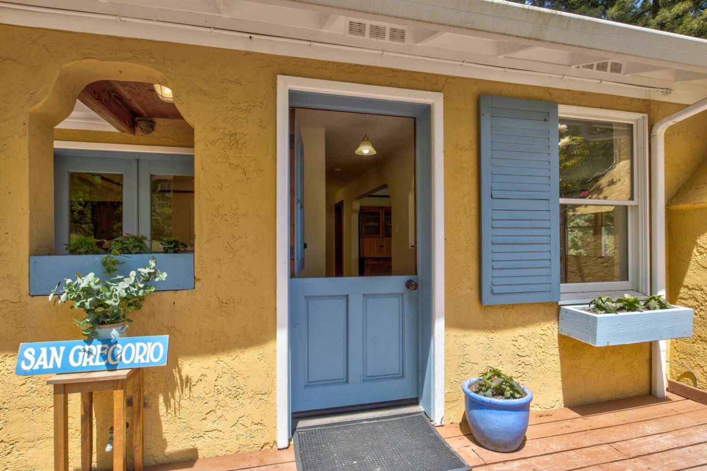 Detail Gallery Image 3 of 44 For 5090 La Honda Rd, San Gregorio,  CA 94074 - 2 Beds | 1 Baths