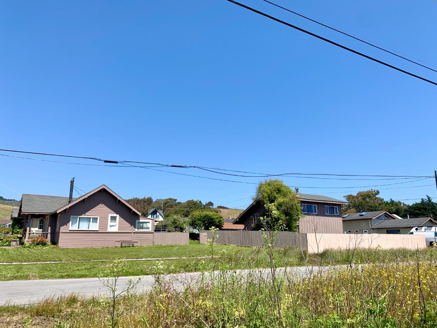 Detail Gallery Image 4 of 15 For 2 3rd Ave, Davenport,  CA 95017 - 3 Beds | 4 Baths