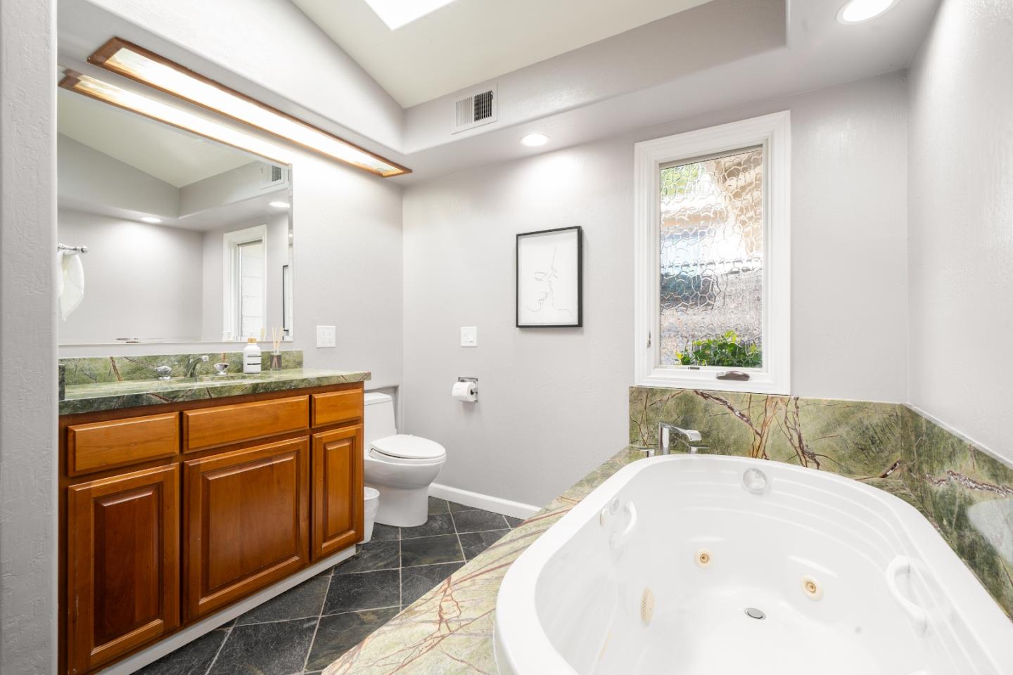 Detail Gallery Image 20 of 28 For 16605 Camellia Ter, Los Gatos,  CA 95032 - 8 Beds | 4 Baths