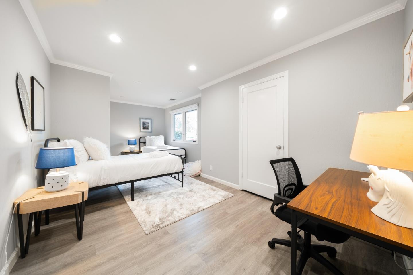 Detail Gallery Image 22 of 28 For 16605 Camellia Ter, Los Gatos,  CA 95032 - 8 Beds | 4 Baths