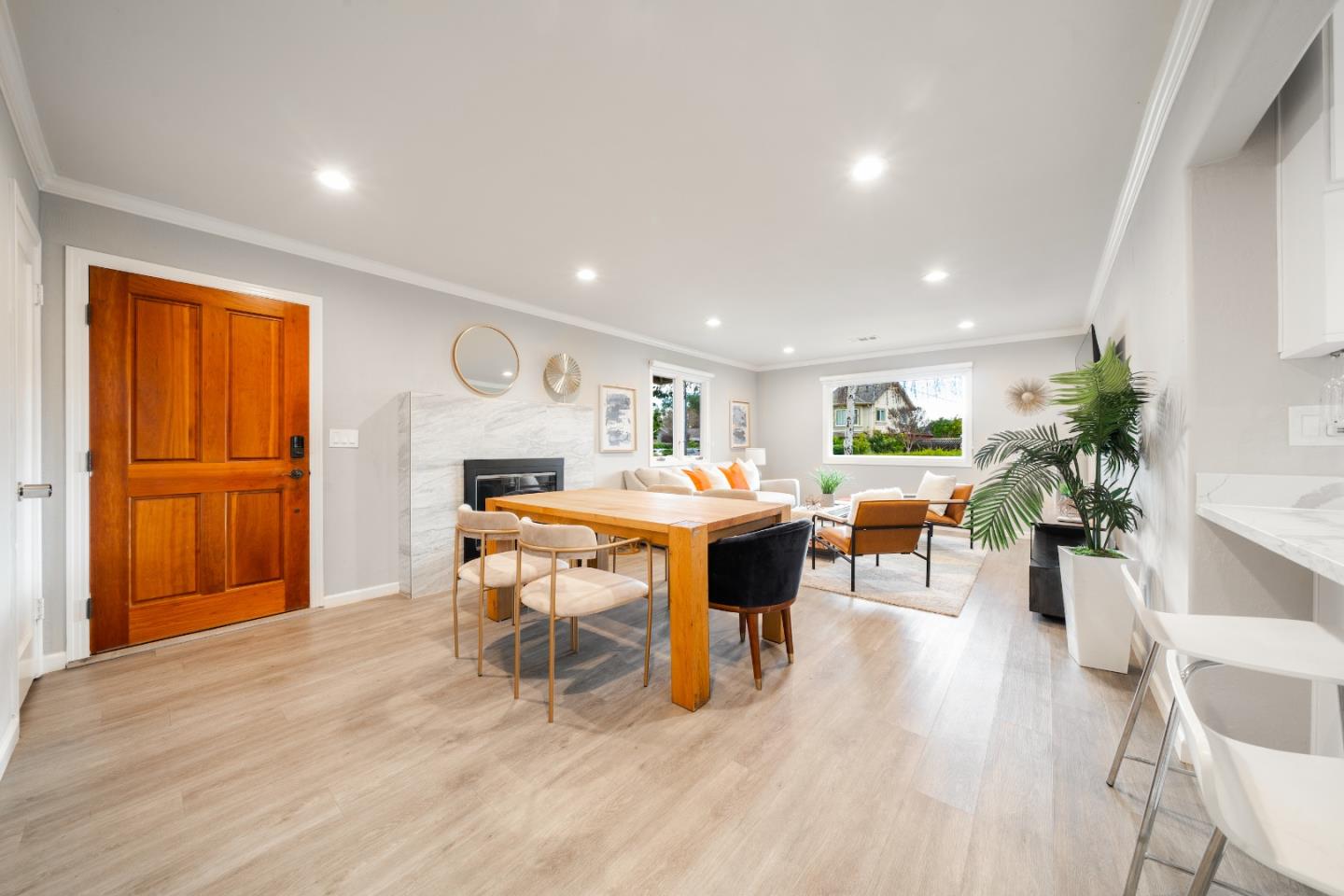 Detail Gallery Image 3 of 28 For 16605 Camellia Ter, Los Gatos,  CA 95032 - 8 Beds | 4 Baths