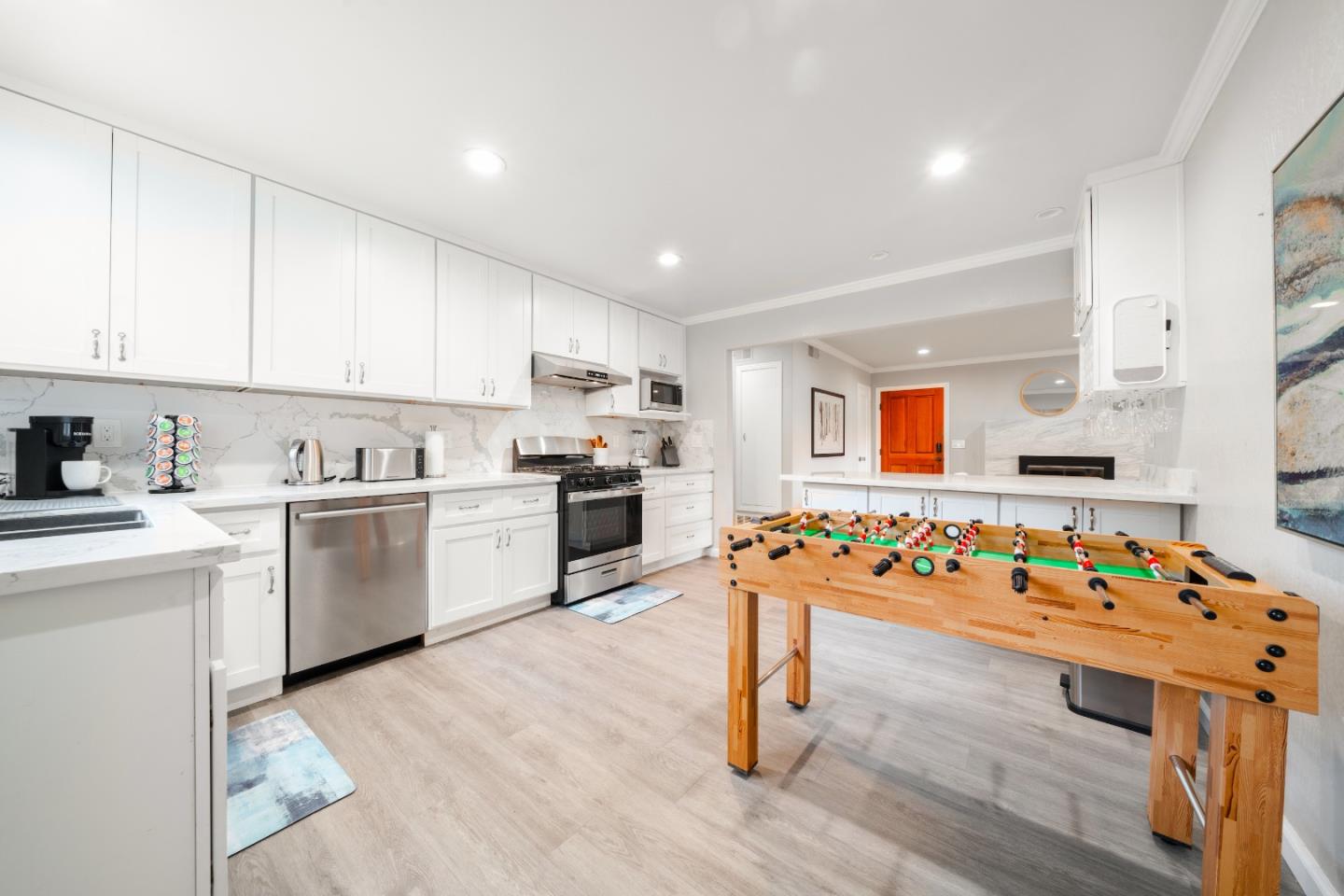 Detail Gallery Image 9 of 28 For 16605 Camellia Ter, Los Gatos,  CA 95032 - 8 Beds | 4 Baths