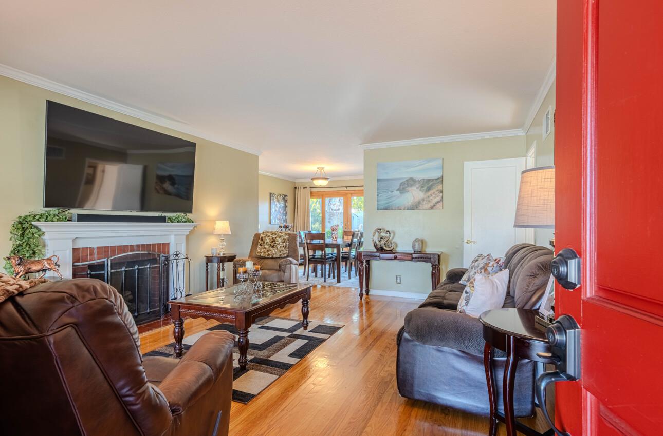 Detail Gallery Image 6 of 39 For 376 Cypress Ave, Santa Clara,  CA 95050 - 3 Beds | 1 Baths