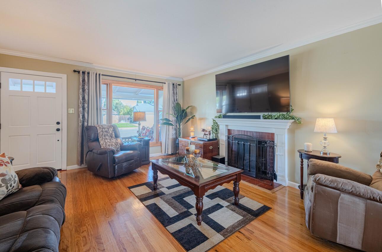 Detail Gallery Image 7 of 39 For 376 Cypress Ave, Santa Clara,  CA 95050 - 3 Beds | 1 Baths