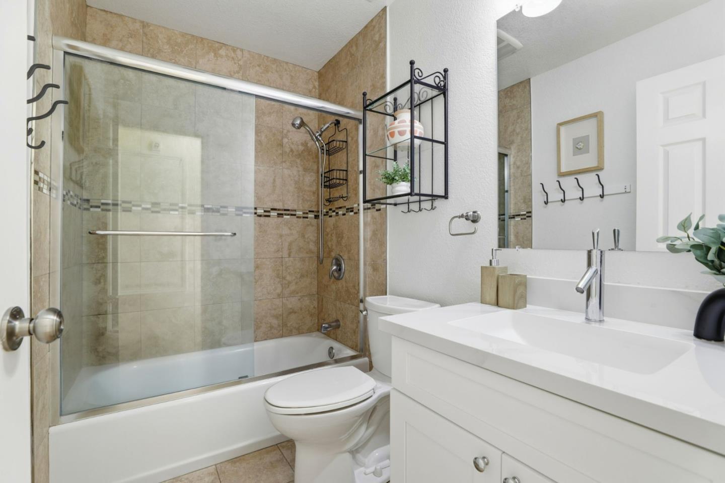 Detail Gallery Image 14 of 25 For 1482 La Boheme Way, San Jose,  CA 95121 - 2 Beds | 1 Baths