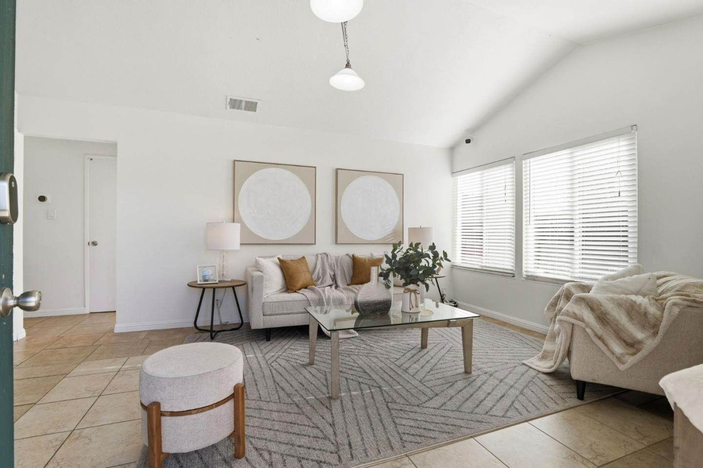 Detail Gallery Image 2 of 25 For 1482 La Boheme Way, San Jose,  CA 95121 - 2 Beds | 1 Baths