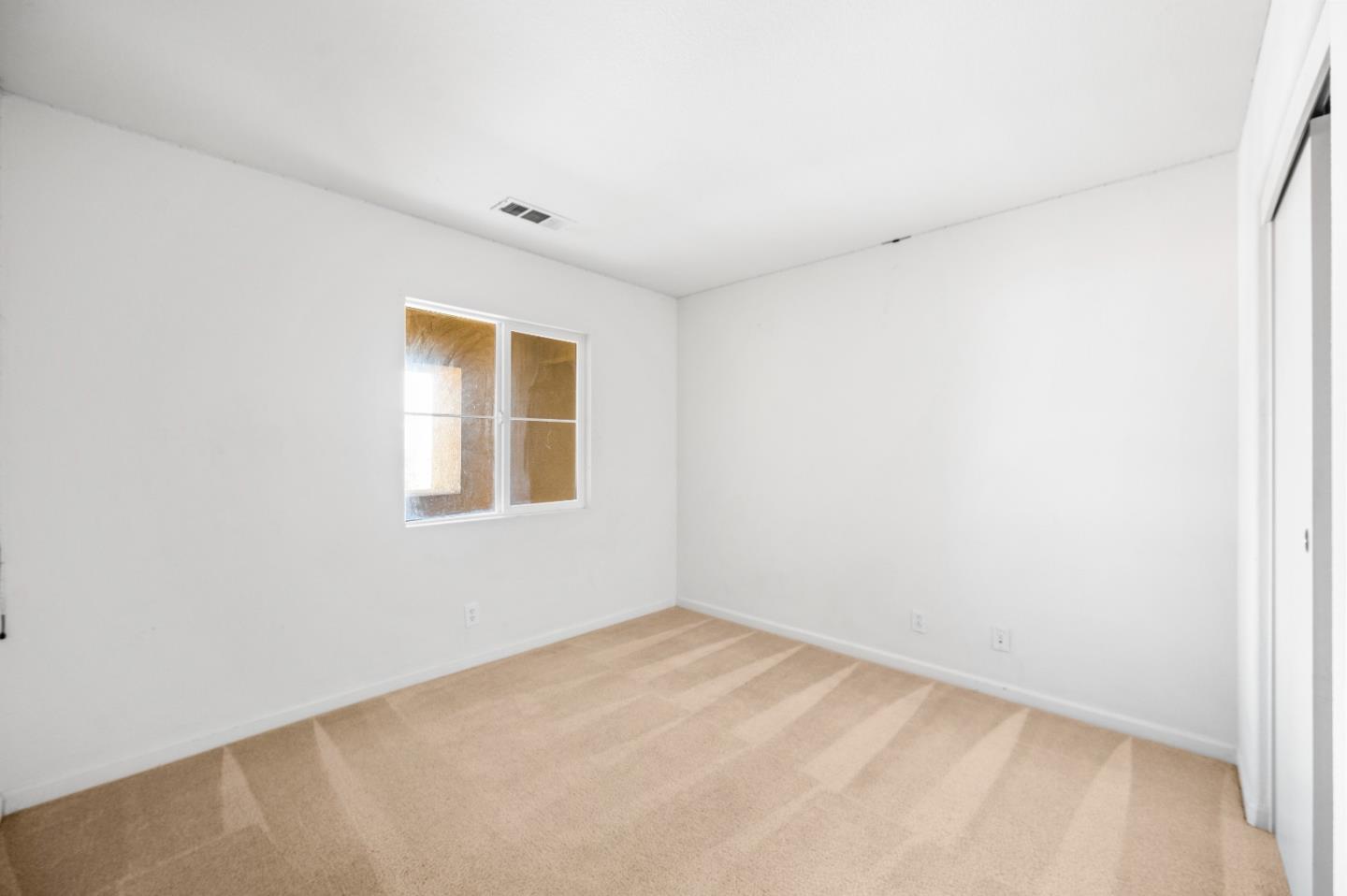 Detail Gallery Image 19 of 33 For 2385 S Creekside Dr, Los Banos,  CA 93635 - 3 Beds | 2/1 Baths