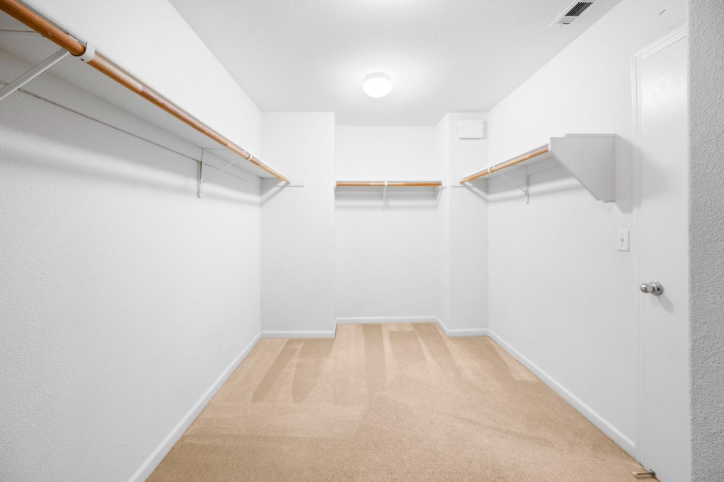 Detail Gallery Image 24 of 33 For 2385 S Creekside Dr, Los Banos,  CA 93635 - 3 Beds | 2/1 Baths