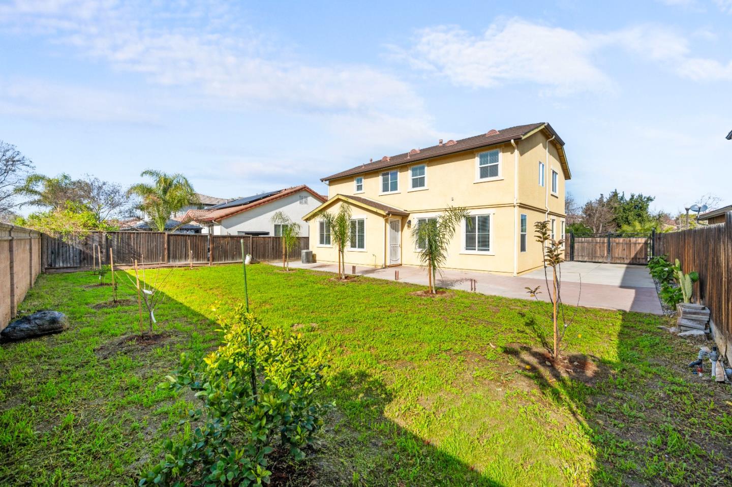 Detail Gallery Image 30 of 33 For 2385 S Creekside Dr, Los Banos,  CA 93635 - 3 Beds | 2/1 Baths