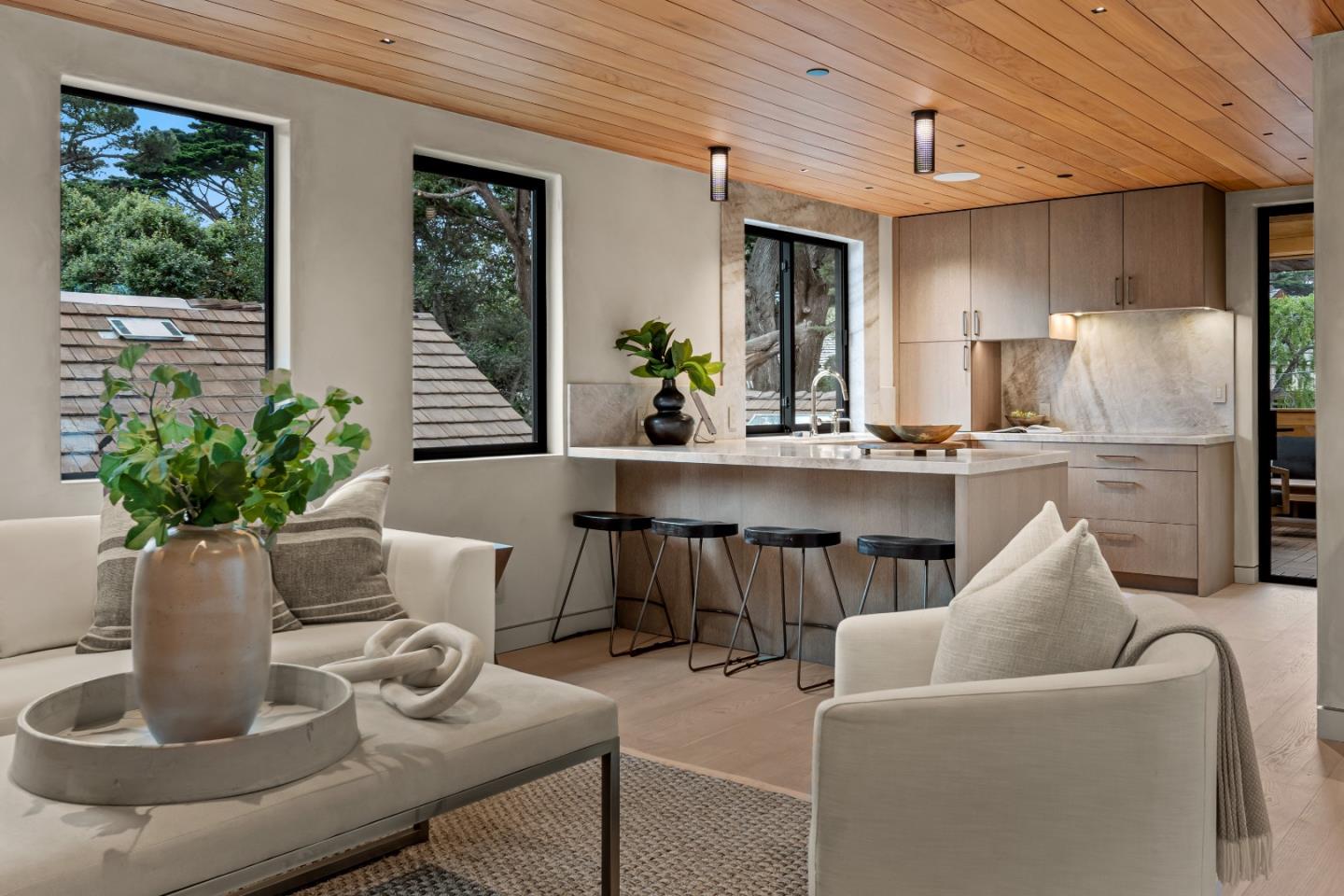 Detail Gallery Image 14 of 49 For 26308 Isabella Ave, Carmel,  CA 93923 - 4 Beds | 4 Baths