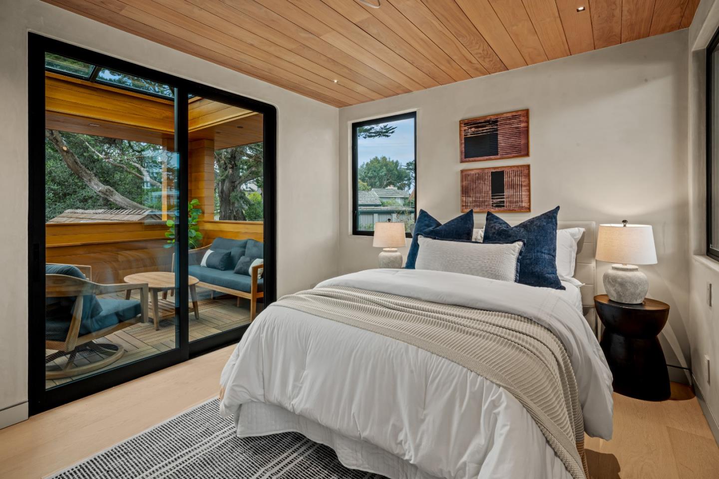 Detail Gallery Image 22 of 49 For 26308 Isabella Ave, Carmel,  CA 93923 - 4 Beds | 4 Baths