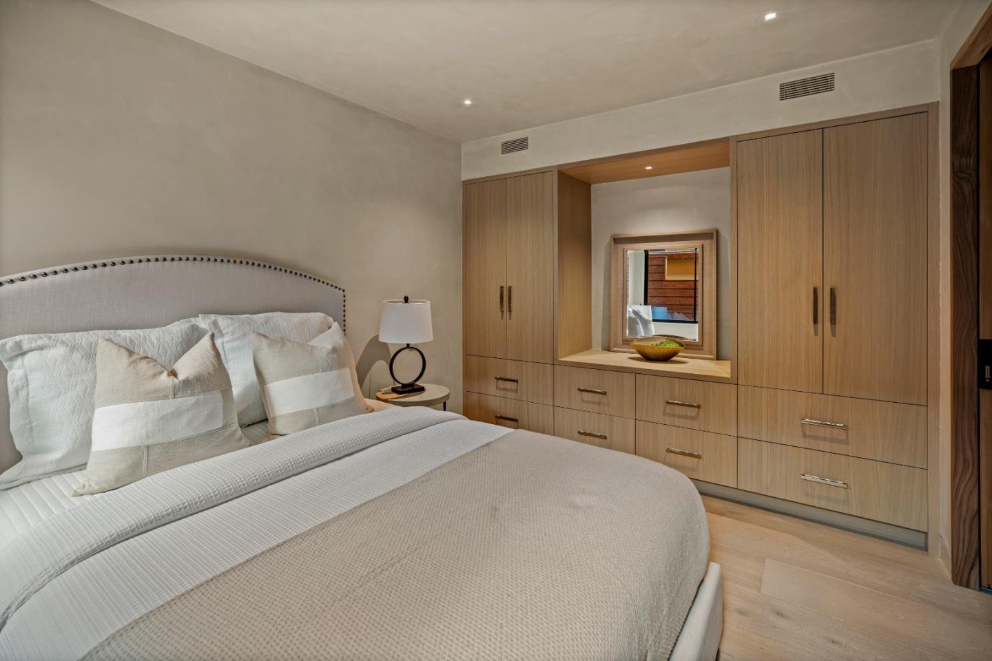 Detail Gallery Image 32 of 49 For 26308 Isabella Ave, Carmel,  CA 93923 - 4 Beds | 4 Baths