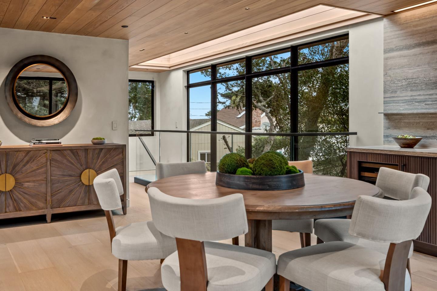 Detail Gallery Image 9 of 49 For 26308 Isabella Ave, Carmel,  CA 93923 - 4 Beds | 4 Baths