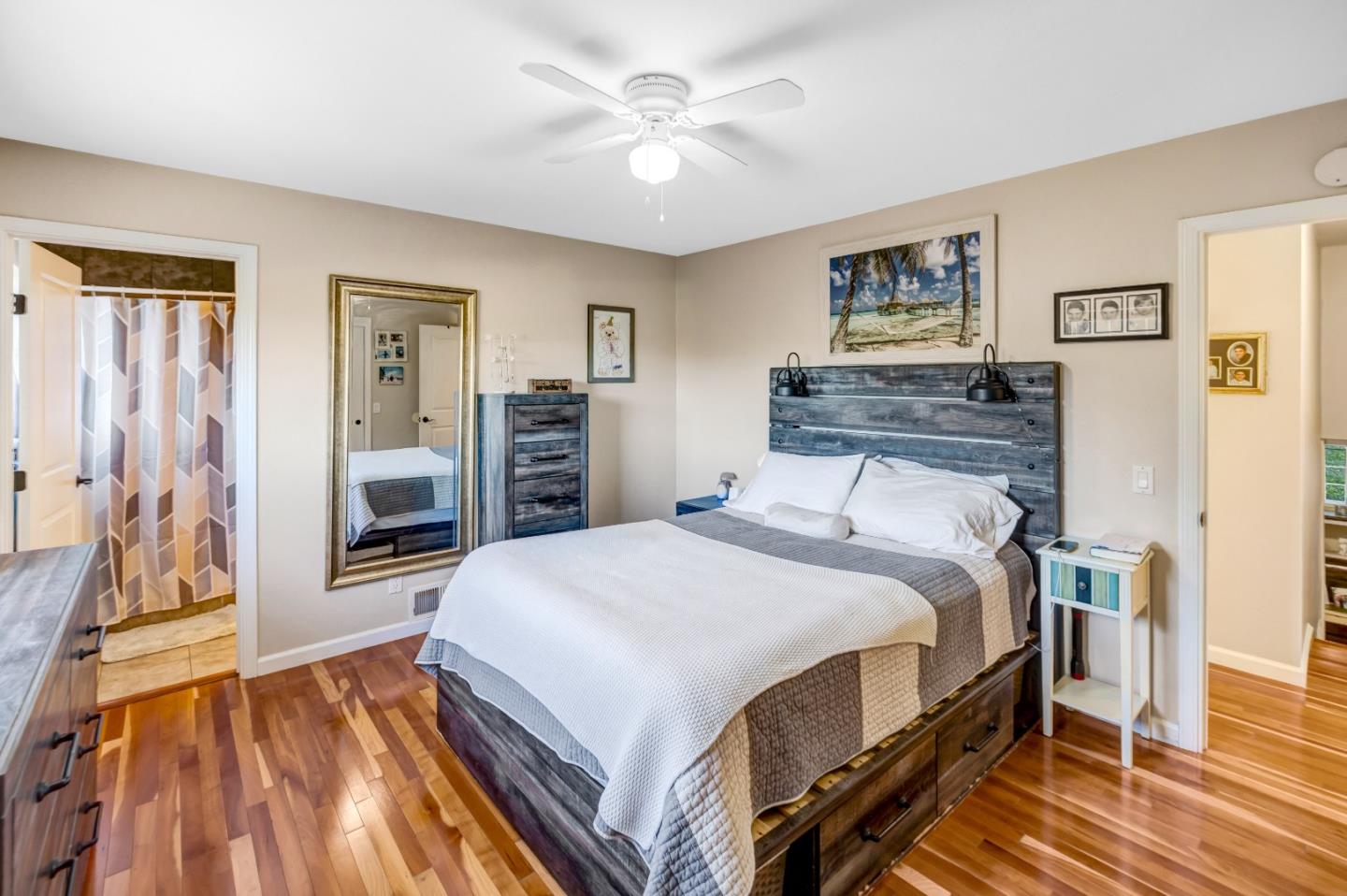 Detail Gallery Image 16 of 39 For 6900 Lakeview Dr, Salinas,  CA 93907 - 4 Beds | 2 Baths