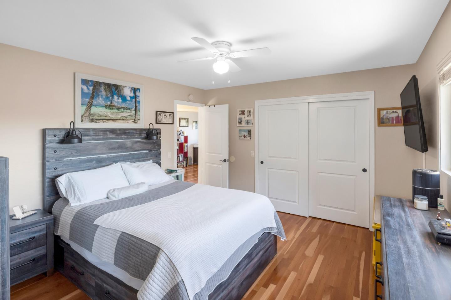 Detail Gallery Image 17 of 39 For 6900 Lakeview Dr, Salinas,  CA 93907 - 4 Beds | 2 Baths