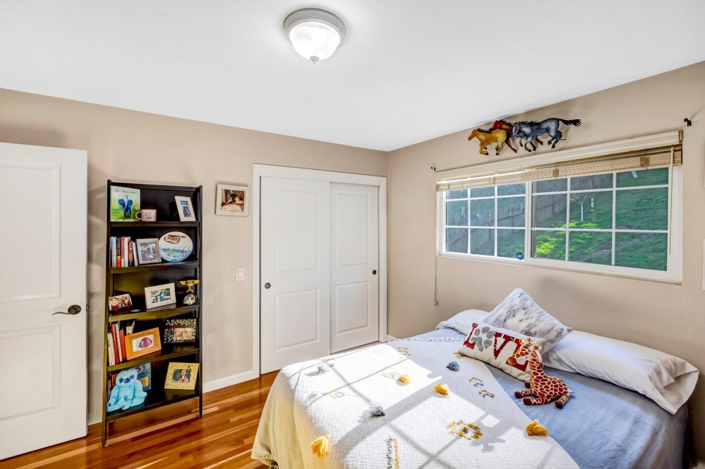 Detail Gallery Image 25 of 39 For 6900 Lakeview Dr, Salinas,  CA 93907 - 4 Beds | 2 Baths