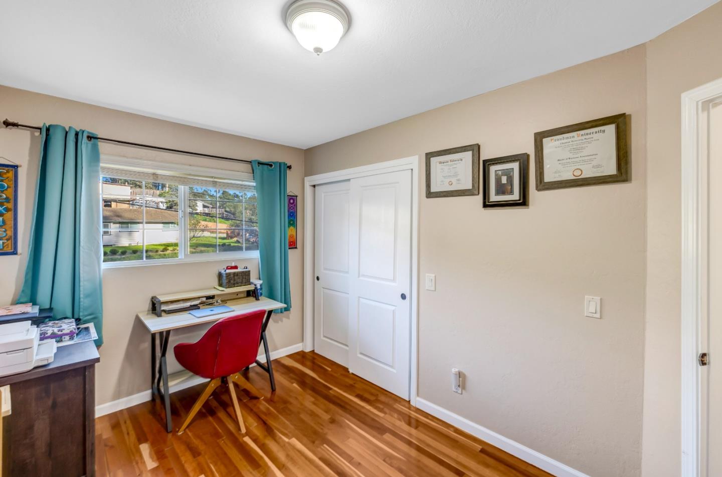 Detail Gallery Image 27 of 39 For 6900 Lakeview Dr, Salinas,  CA 93907 - 4 Beds | 2 Baths