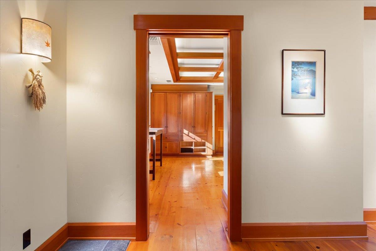 Detail Gallery Image 11 of 75 For 10965 Miramonte Rd, Cupertino,  CA 95014 - 4 Beds | 3/1 Baths