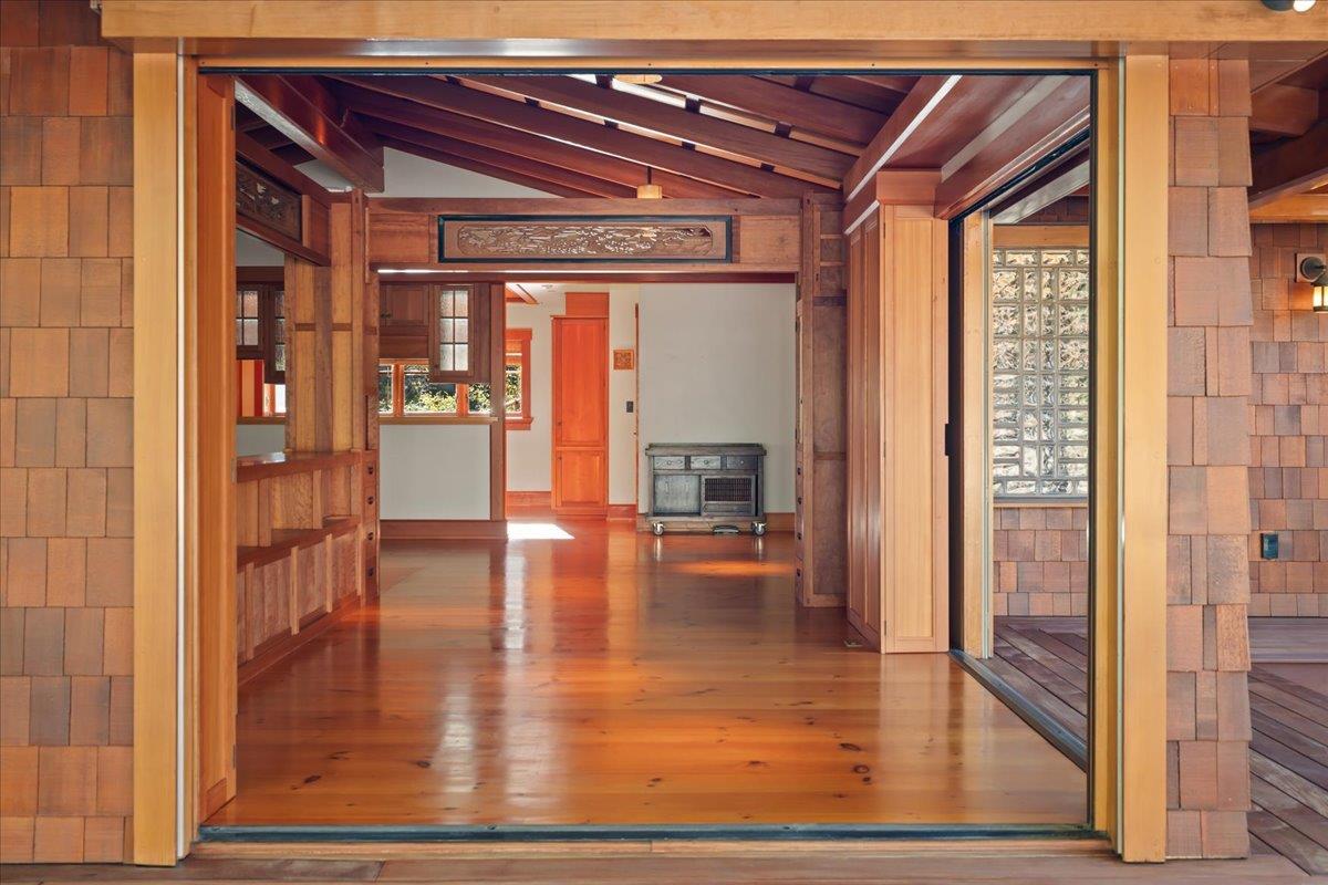 Detail Gallery Image 27 of 75 For 10965 Miramonte Rd, Cupertino,  CA 95014 - 4 Beds | 3/1 Baths