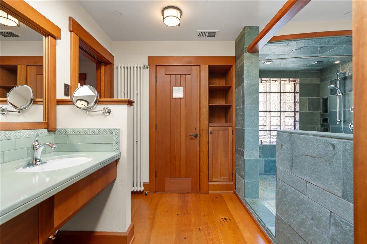 Detail Gallery Image 35 of 75 For 10965 Miramonte Rd, Cupertino,  CA 95014 - 4 Beds | 3/1 Baths