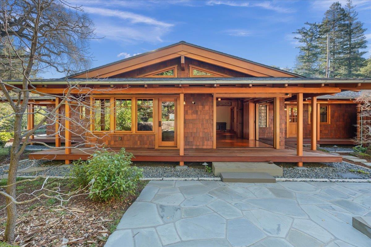 Detail Gallery Image 59 of 75 For 10965 Miramonte Rd, Cupertino,  CA 95014 - 4 Beds | 3/1 Baths