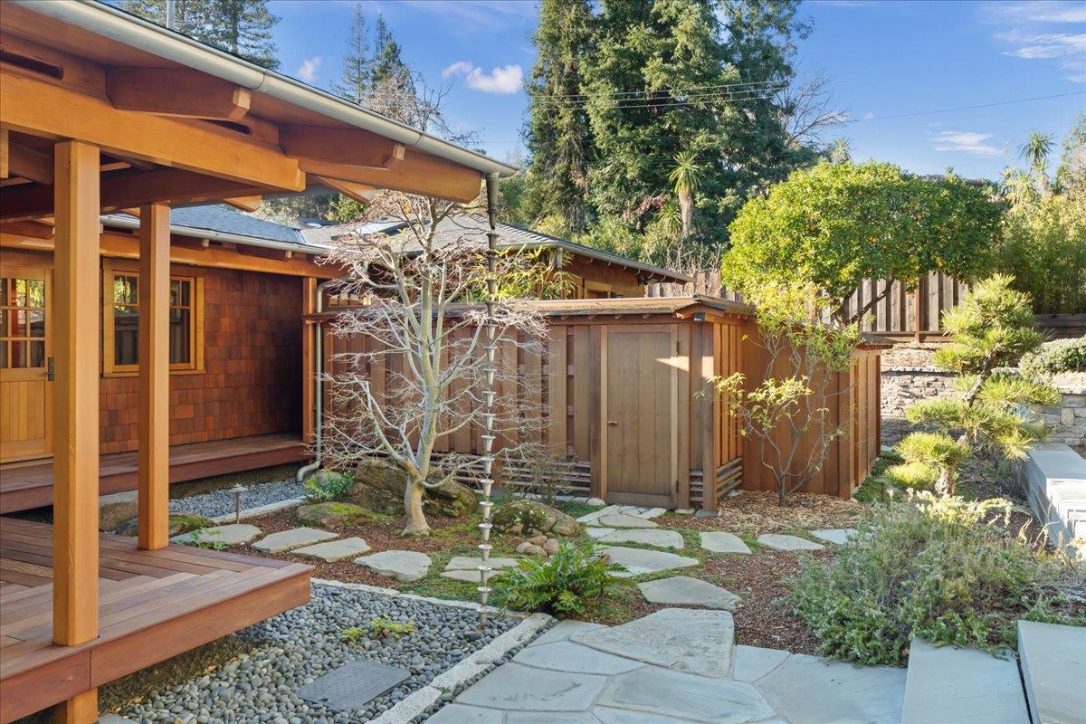 Detail Gallery Image 63 of 75 For 10965 Miramonte Rd, Cupertino,  CA 95014 - 4 Beds | 3/1 Baths