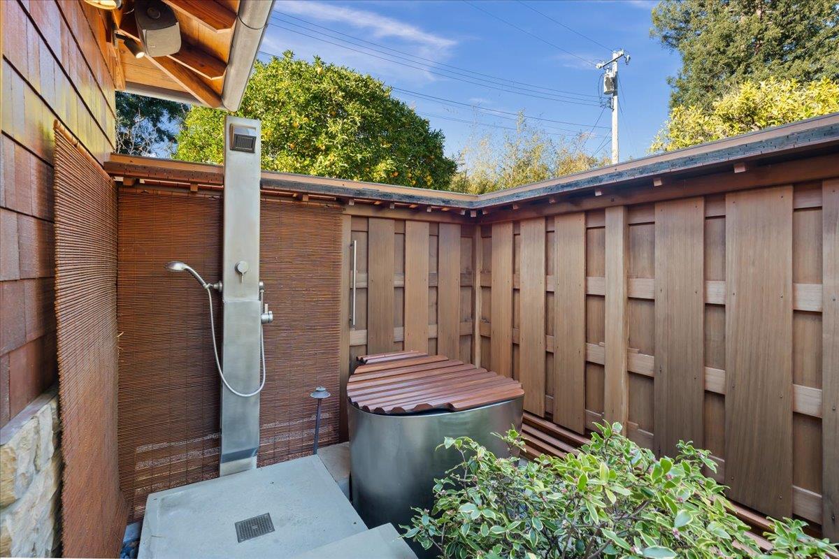 Detail Gallery Image 64 of 75 For 10965 Miramonte Rd, Cupertino,  CA 95014 - 4 Beds | 3/1 Baths