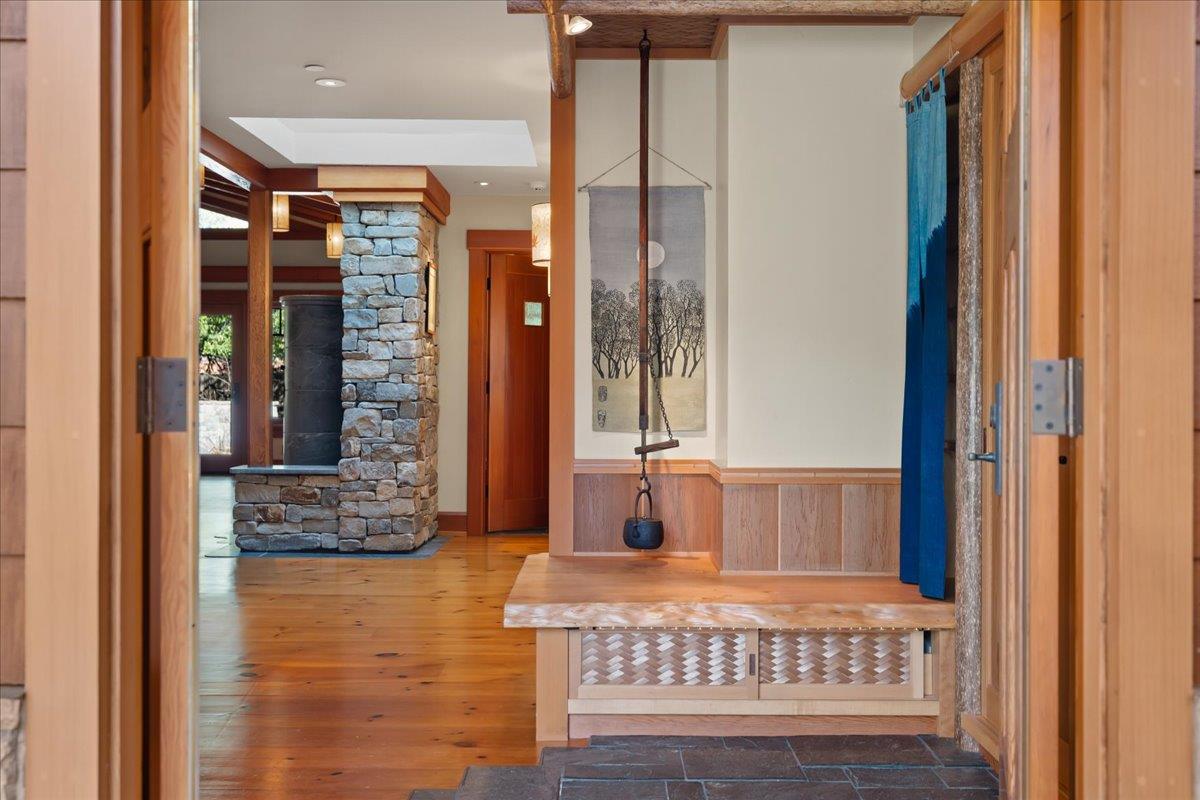 Detail Gallery Image 8 of 75 For 10965 Miramonte Rd, Cupertino,  CA 95014 - 4 Beds | 3/1 Baths