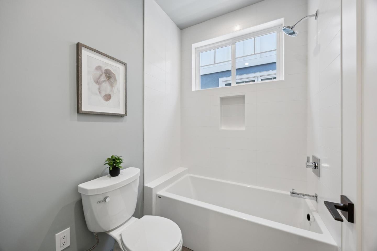 Detail Gallery Image 13 of 22 For 1502 Love Ct, San Jose,  CA 95124 - 4 Beds | 2/1 Baths