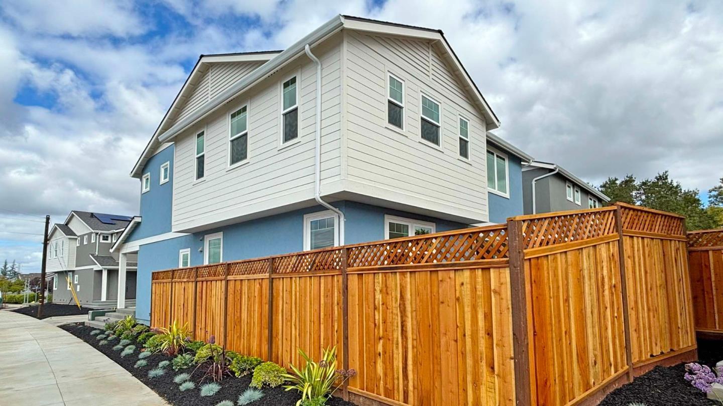 Detail Gallery Image 17 of 22 For 1502 Love Ct, San Jose,  CA 95124 - 4 Beds | 2/1 Baths