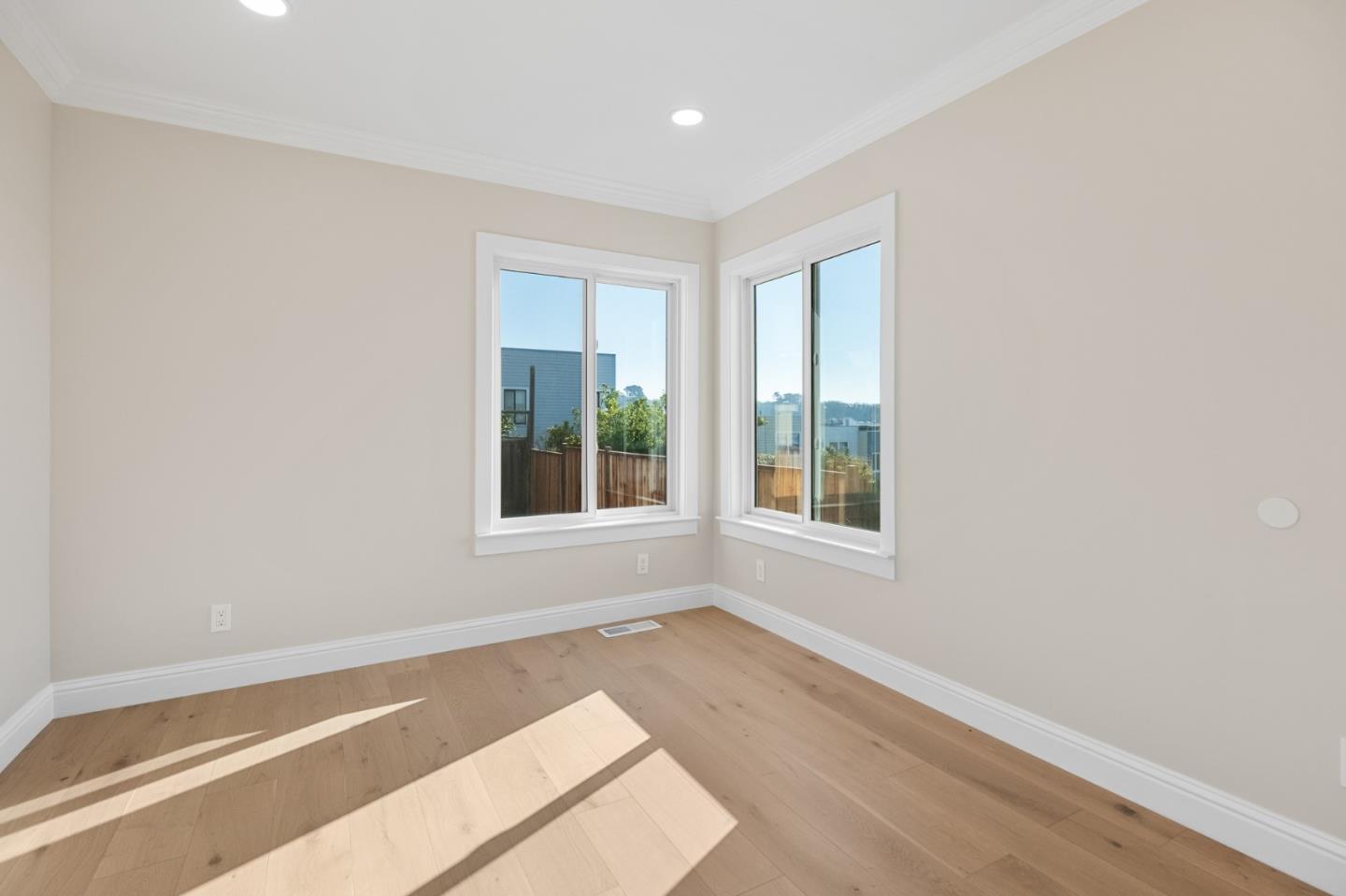 Detail Gallery Image 12 of 25 For 2546 35th Ave, San Francisco,  CA 94116 - 4 Beds | 4 Baths