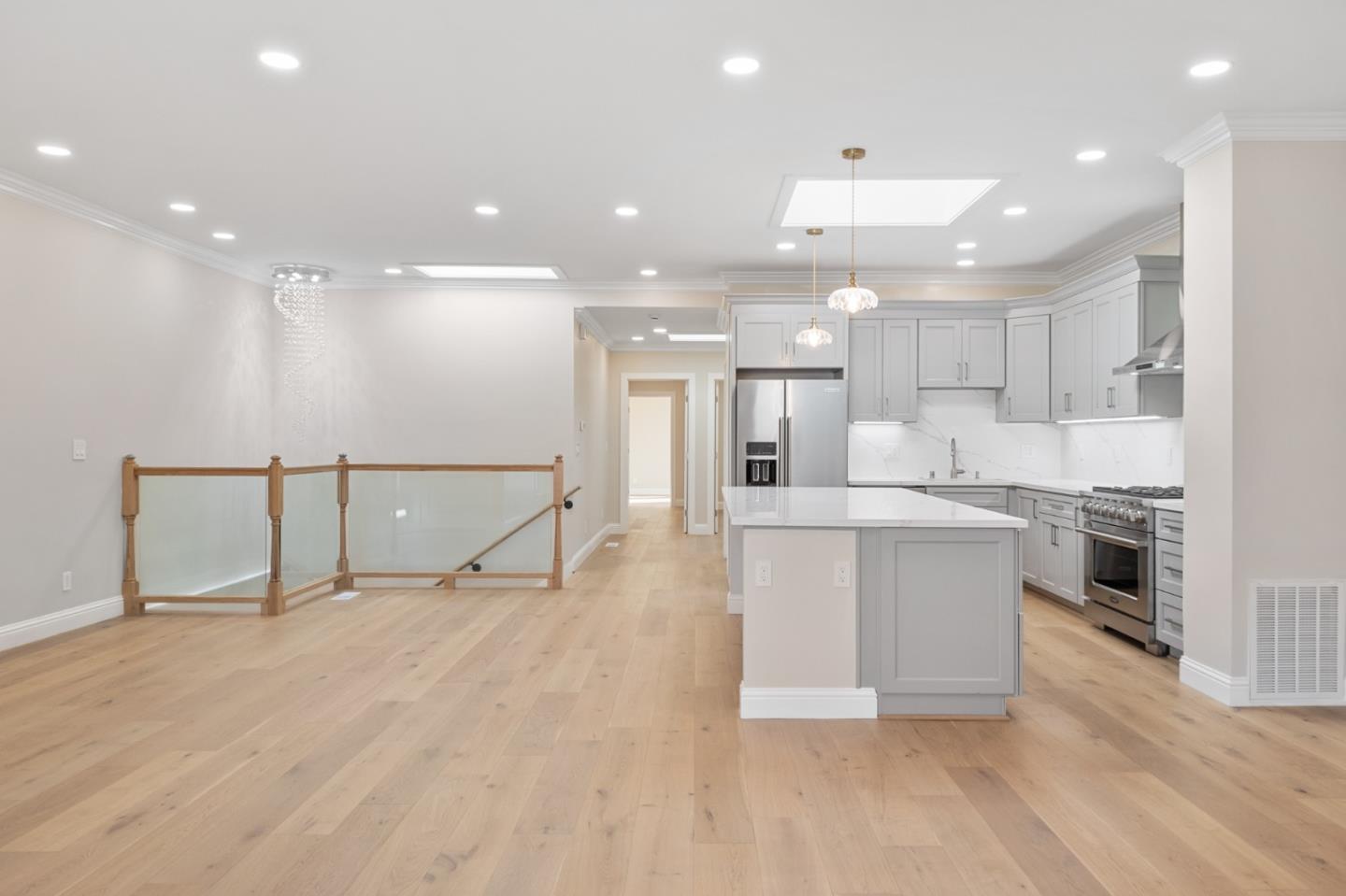 Detail Gallery Image 6 of 25 For 2546 35th Ave, San Francisco,  CA 94116 - 4 Beds | 4 Baths