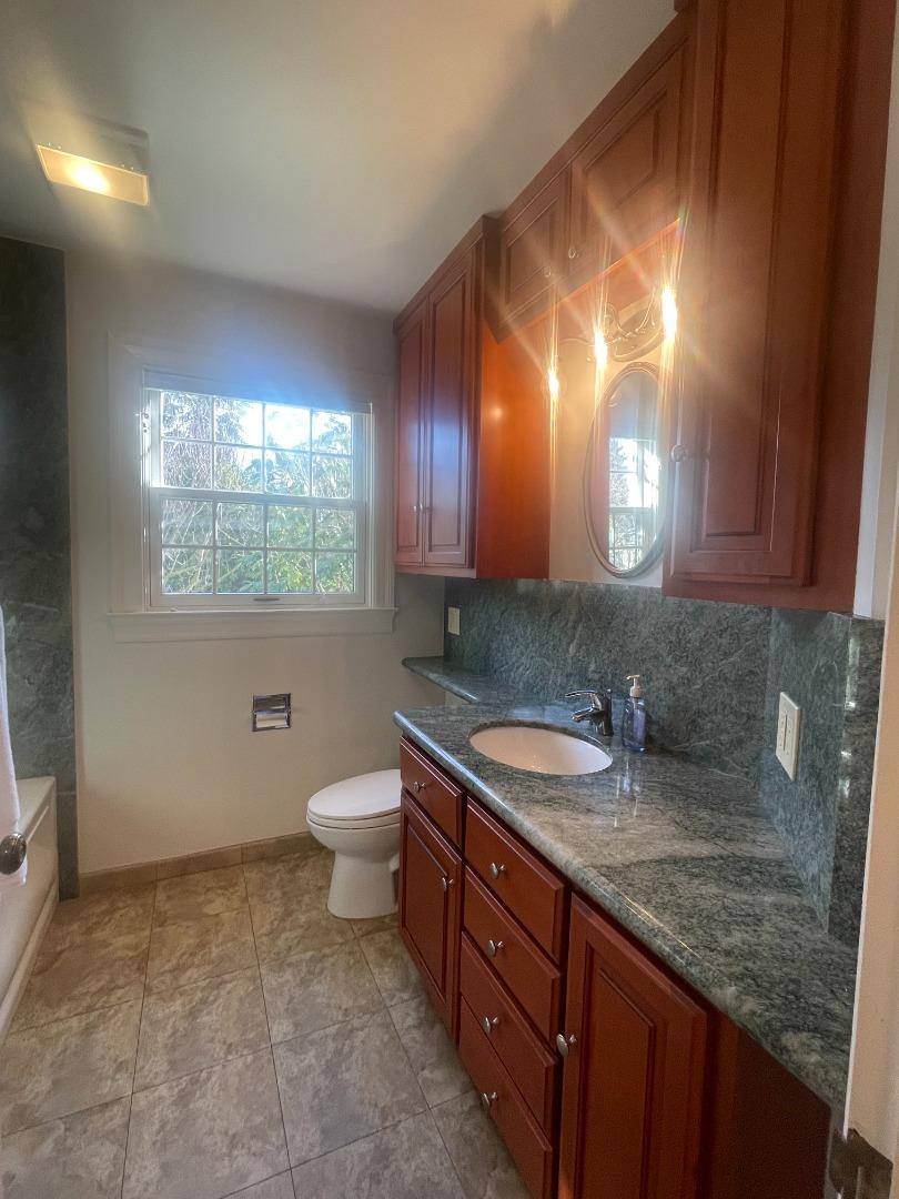 Detail Gallery Image 25 of 73 For 200 Iris Way, Palo Alto,  CA 94303 - 6 Beds | 5 Baths