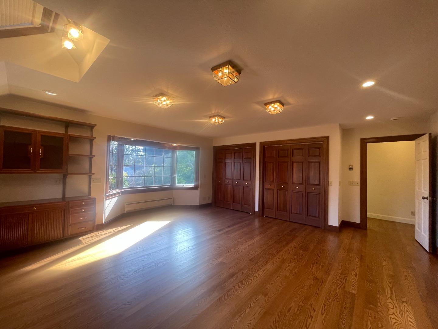 Detail Gallery Image 36 of 73 For 200 Iris Way, Palo Alto,  CA 94303 - 6 Beds | 5 Baths