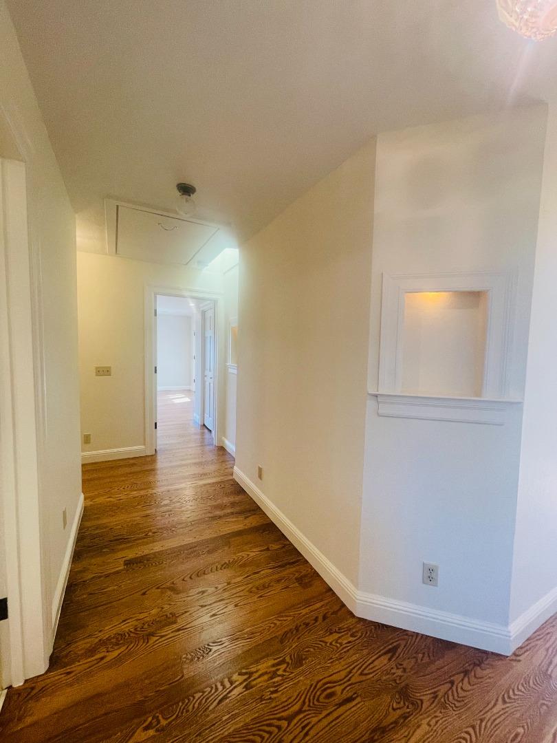 Detail Gallery Image 41 of 73 For 200 Iris Way, Palo Alto,  CA 94303 - 6 Beds | 5 Baths