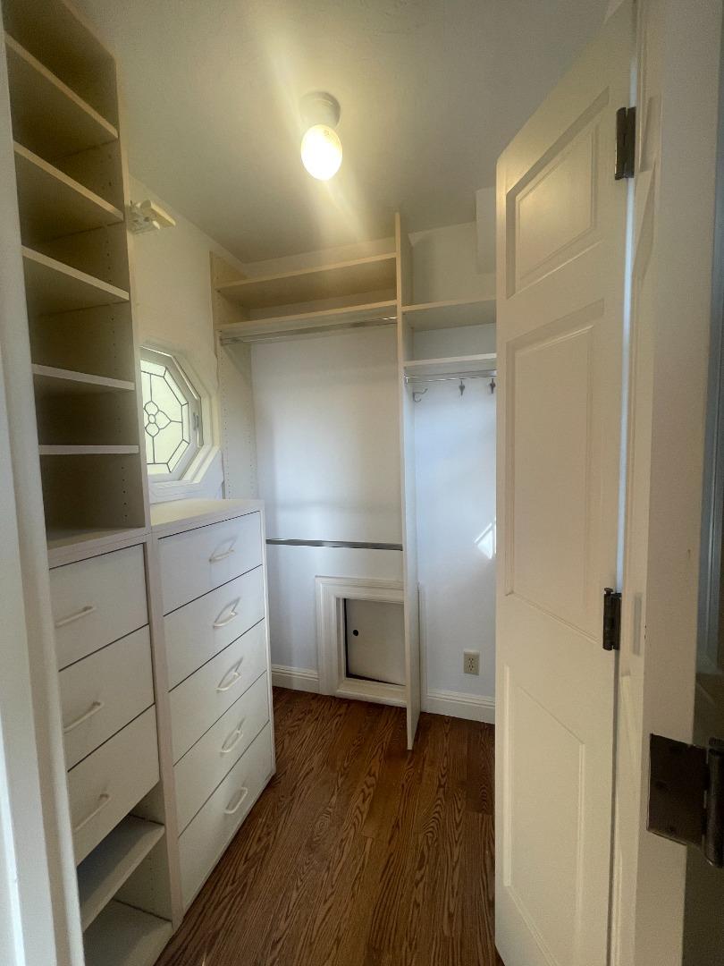 Detail Gallery Image 63 of 73 For 200 Iris Way, Palo Alto,  CA 94303 - 6 Beds | 5 Baths