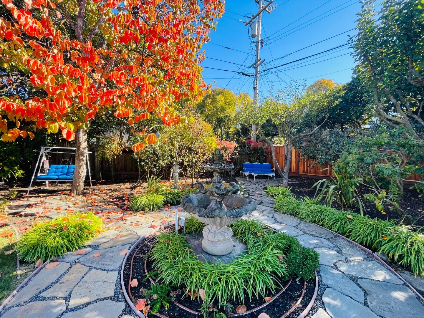 Detail Gallery Image 67 of 73 For 200 Iris Way, Palo Alto,  CA 94303 - 6 Beds | 5 Baths