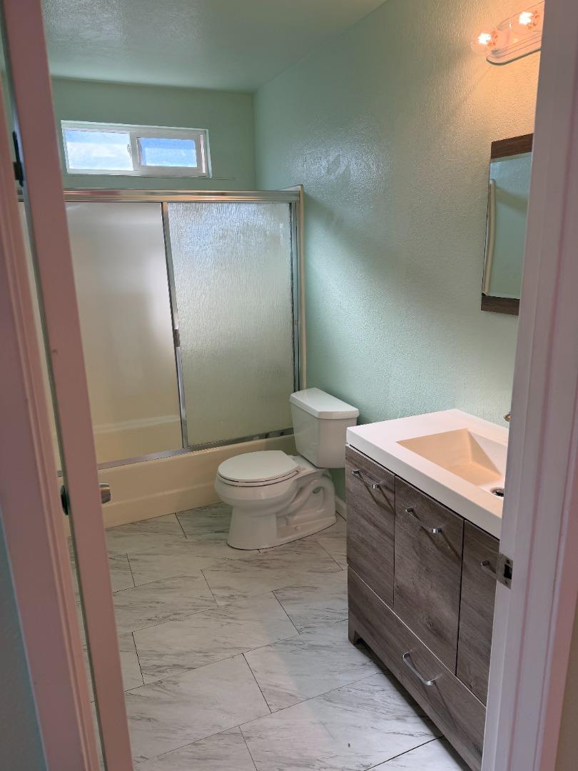 Detail Gallery Image 21 of 26 For 1723 Pheasant Dr, Hercules,  CA 94547 - 4 Beds | 2/1 Baths