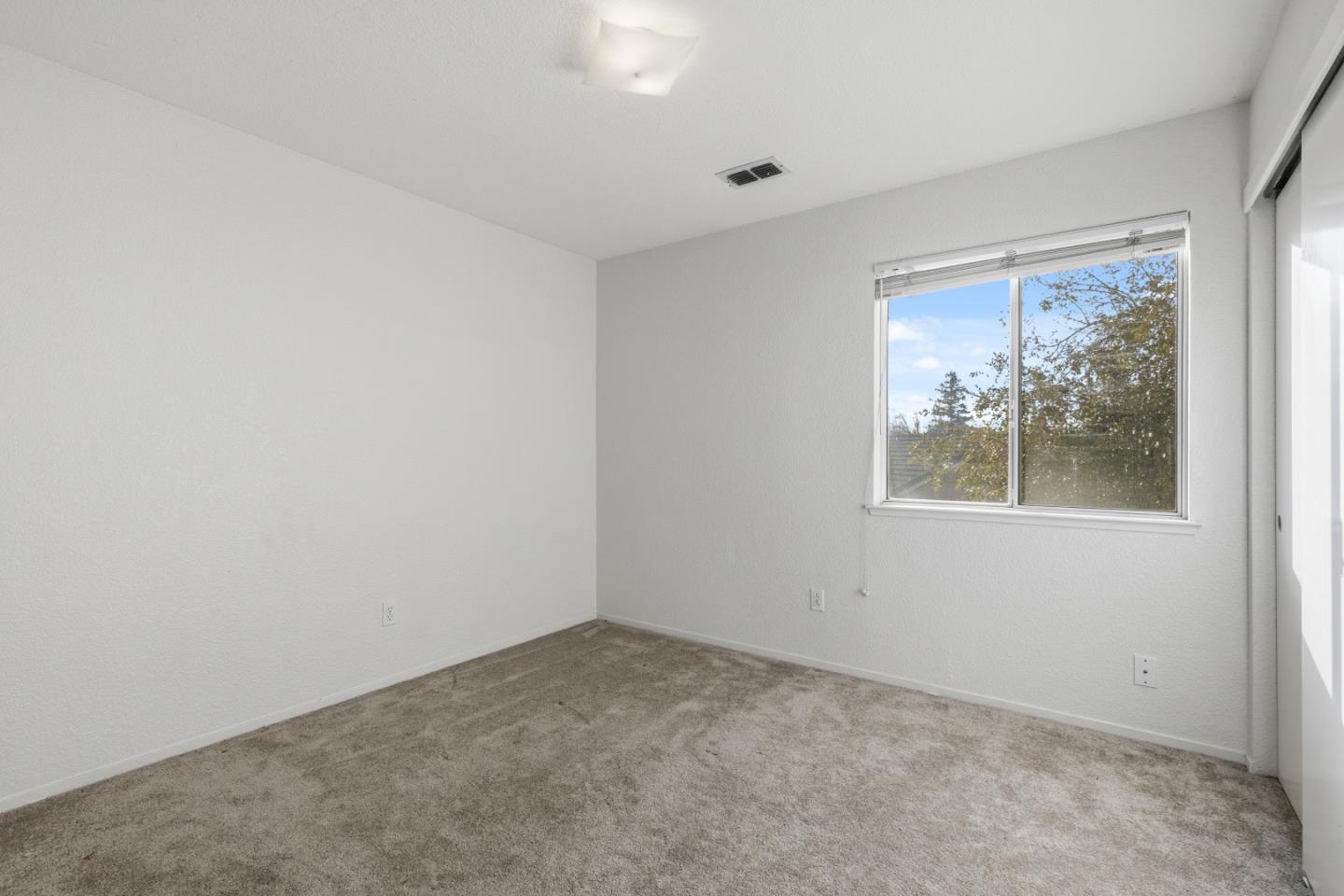 Detail Gallery Image 17 of 35 For 4221 Legacy Ct, Salida,  CA 95368 - 4 Beds | 2/1 Baths