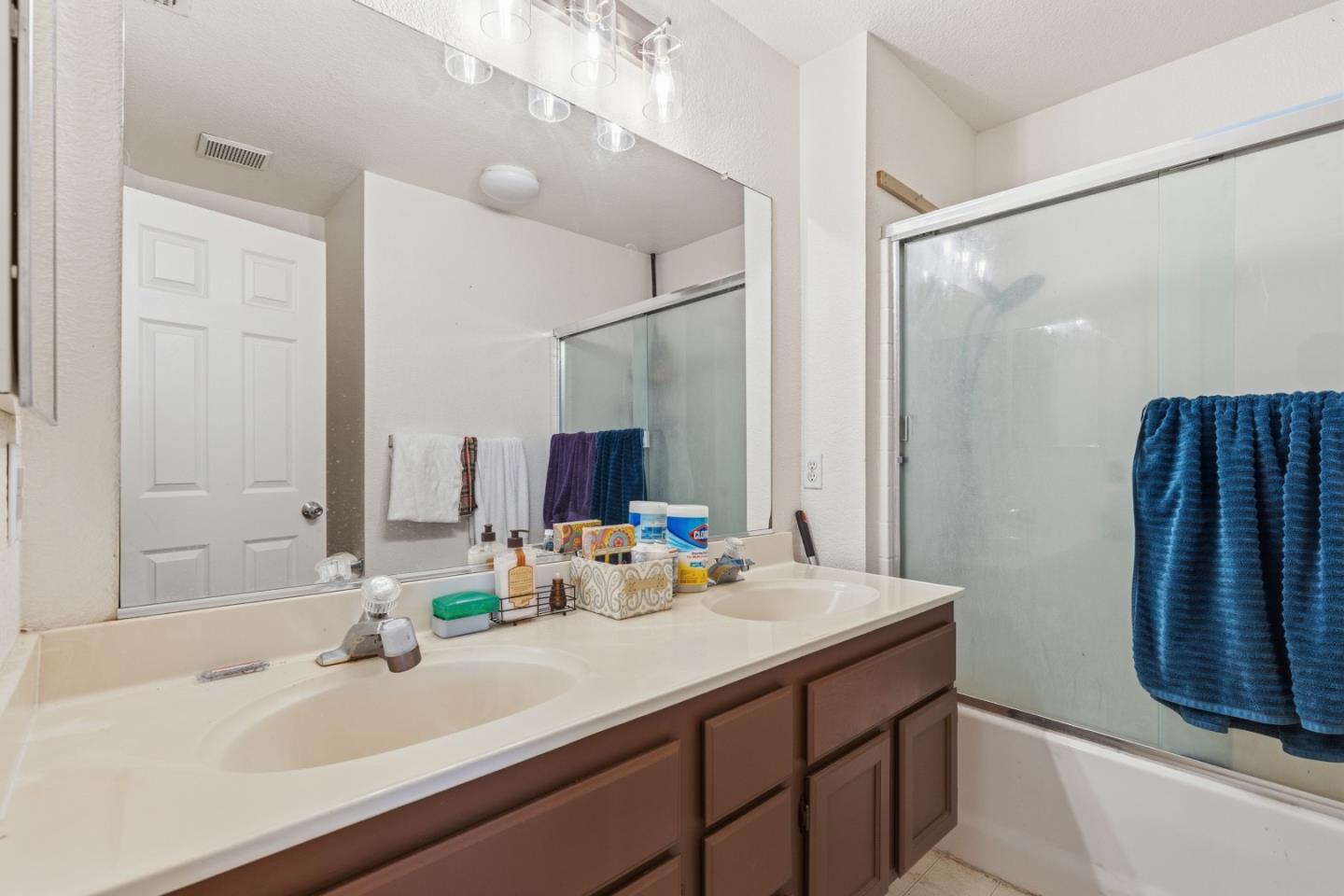 Detail Gallery Image 23 of 35 For 4221 Legacy Ct, Salida,  CA 95368 - 4 Beds | 2/1 Baths