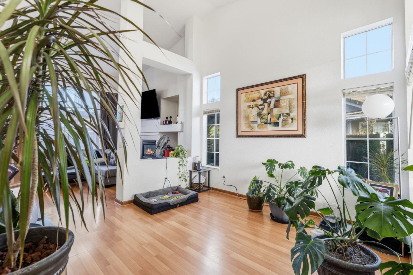 Detail Gallery Image 5 of 35 For 4221 Legacy Ct, Salida,  CA 95368 - 4 Beds | 2/1 Baths