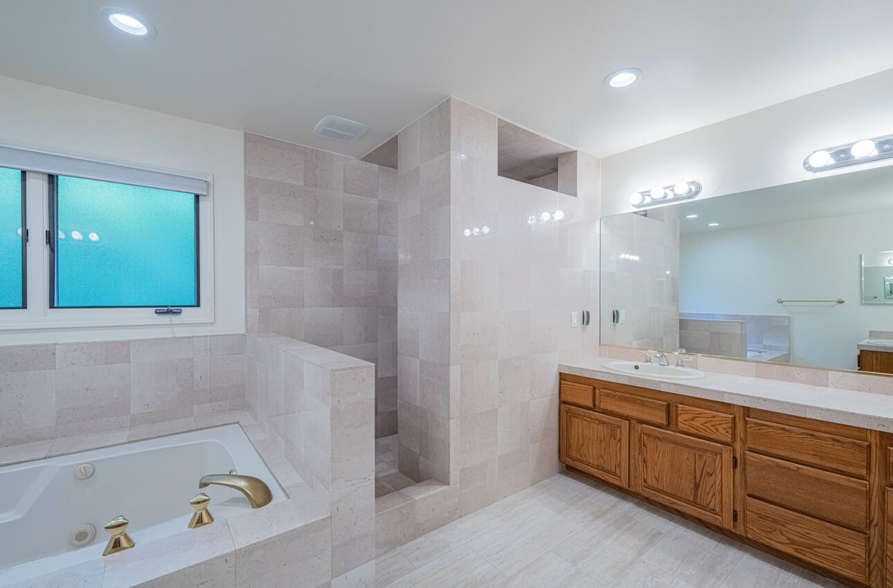 Detail Gallery Image 17 of 23 For 4055 Sunset, Pebble Beach,  CA 93953 - 4 Beds | 2/1 Baths
