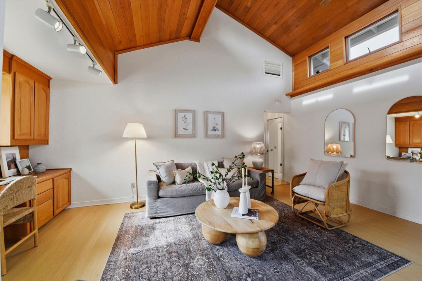 Detail Gallery Image 4 of 36 For 560 University Ave, Los Gatos,  CA 95032 - 3 Beds | 3 Baths