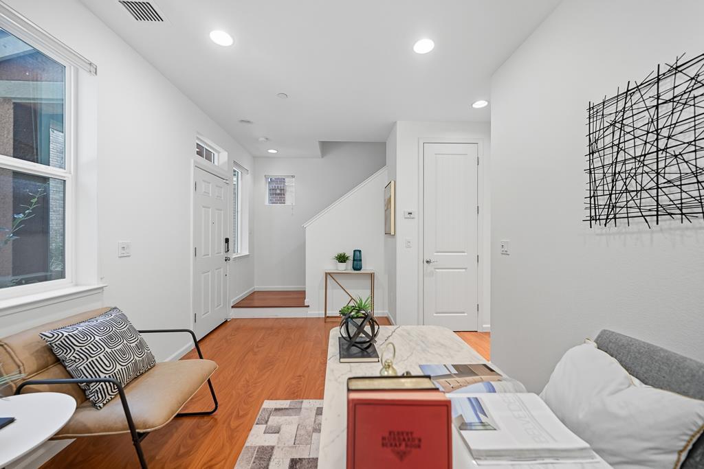 Detail Gallery Image 17 of 46 For 1538 Neleigh Pl, San Jose,  CA 95131 - 3 Beds | 2 Baths